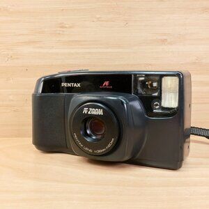 Pentax Zoom 60 35mm Point & Shoot Camera / 38-60mm Macro Lens / Auto Focus